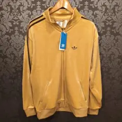 A*i様 adidas ゴールデン　ベージュ　　ベロア　トラックジャケット