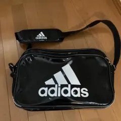 adidas アディダス　エナメルバッグ　M 18L