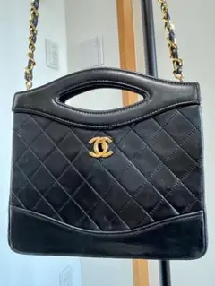 CHANEL シャネル ヴィンテージ マトラッセ　ミニショルダー黒 レザー