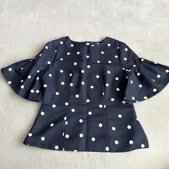 美品　ドット柄フレアスリーブブラウスのサムネイル