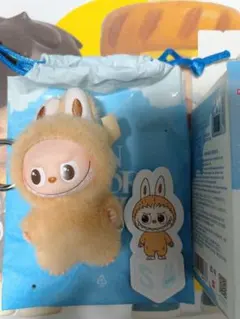 ラブブ イニシャル S とYぬいぐるみペンダント