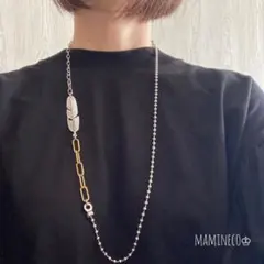 ロングチェーンマンテルネックレス フェザーモチーフ付き マルチネックレス