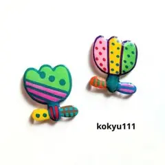 #111 ハンドメイドピアス　イヤリング　レジン　お花　プラ板　カラフル