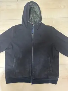 TOMMY HILFIGER ブラックナイロンジャケット