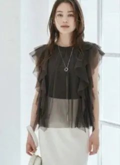 Stola. フリル付きシフォンブラウス ブラウントップス