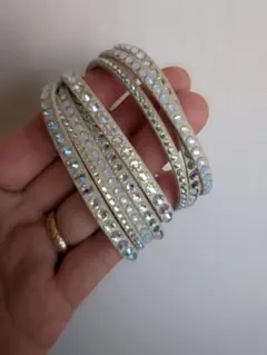 スワロフスキー　クリスタル装飾シルバーブレスレット