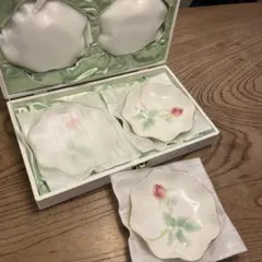 香蘭社 ローズガーデン 小鉢揃い バラの花柄 波型皿 5枚セット 未使用のサムネイル