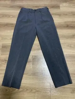 UNIQLO タックワイドパンツ　グレー