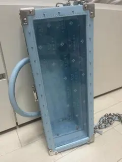 ミントグリーン シャンパンボトル型ボックス エンジェル - メルカリ