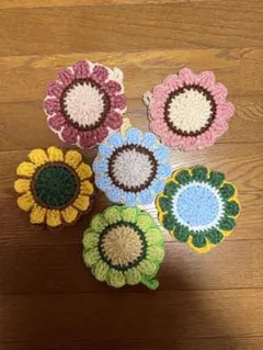 アクリルタワシ　ハンドメイド　花形かぎ針編みコースター6個セット