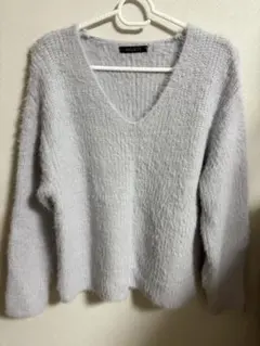 BELIEVE Vネックセーター M