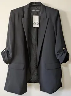 新品★ZARA ロールアップスリーブ ジャケット　肩パッド付ブラック