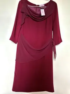 シフォンで表情が変わる￼フォーマル￼ワンピース　ワインレッド