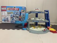 DXトミカパーキング 3階建て エレベーター付き