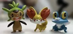 ポケットモンスター　モンコレ　カロス御三家　フォッコ　ケロマツ　ハリマロン