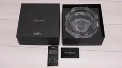 正規希少 非売品 ヴェルサーチ アイコンロゴ文字 灰皿 黒×白 アッシュトレイ VERSACE（灰皿）のフリマアイテム一覧