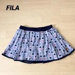 FILA フィラ　マリンプリントタックプリーツスコート　刺繍ロゴパッチのサムネイル