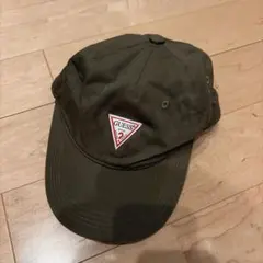 GUESS カーキ キャップのサムネイル