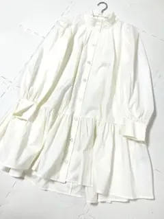 snidel スナイデル　スタンドフリルティアードシャツ　ブラウス　ボリューム
