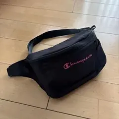 Champion ボディバッグ ブラック×ピンク