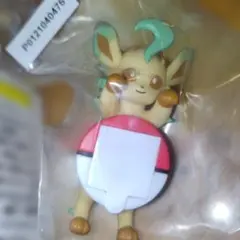 一番くじ　ポケモンコレクション　F賞街歩きちらりんフレンズ　リーフィア☆