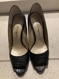 銀座かねまつ　ヒールパンプス