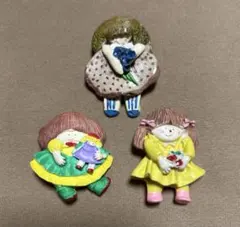 レトロ　女の子　ブローチ