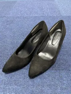美品　ブラックスエードポインテッドトゥハイヒール