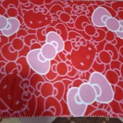 ハローキティ フリースブランケット 赤ピンク