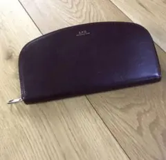A.P.C. アーペーセー 長財布 ウォレット ハーフムーン