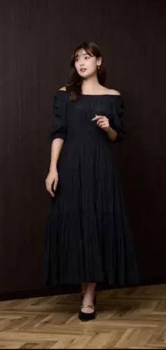 her lip to Two-Way Gathered Flare Dress