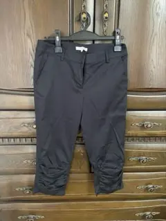 値下げ【美品】ナラカミーチェ 裾ギャザー クロップドパンツ 黒 サイズ2のサムネイル
