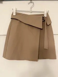 ZARA ベージュ ラップスタイル ミニスカート