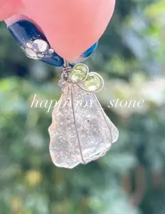 セール❣️リラックス・癒しの運気UP✨リビアングラス・ペリドット☆ペンダントトップ