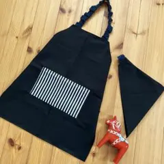 着脱簡単！ 子供エプロン 120 〜 130 三角巾セット☆ シンプルブラック