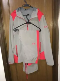 〈上下セット〉アンダーアーマー ウインドブレーカー　ジャケット・パンツ