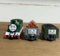 トミカ　 03 みどりのトーマス　トーマス機関車　貨車　セット