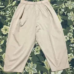 rivet & surge バルーンパンツ ワイドパンツ　ベージュのサムネイル