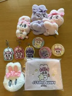 専用 こり様]くるみボタン 刺繍 ブローチ チャーム フェルト