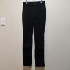 UNIQLO ブラック カジュアルパンツ