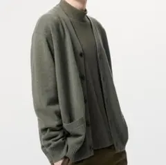 【即購入可】ユニクロ ラムVネックカーディガン Sサイズ