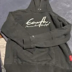 earth music and ecology ブラックパーカー