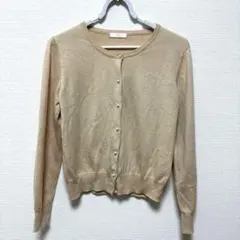 ViS ベージュ パールボタン付き カーディガン　ベージュ　Mサイズ