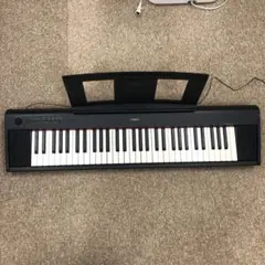 Yamaha NP-12 黒 Yamaha NP-12 61-Key Piaggero Portable Keyboard - Black for