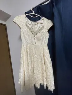 ROBE de FLEURS アイボリー ビーズ装飾 Aラインドレス