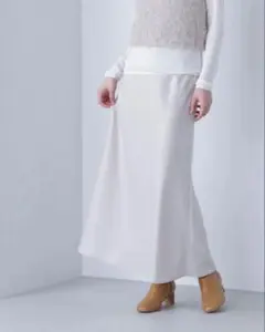 バイアスサテンナロースカート アイボリー ナチュラルビューティーベーシック