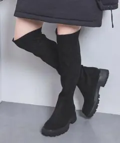 【新品】ユナイテッドアローズ ストレッチニーハイブーツ 35のサムネイル