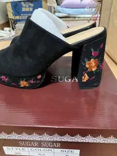 刺繍が可愛いお洒落なミュールのサムネイル