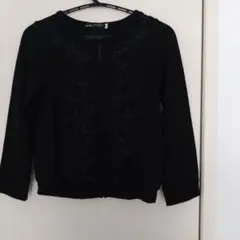 BeBe ブラック カーディガン フラワーエンブロイダリー 110cm