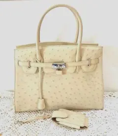 ♥︎オーストリッチハンドバッグ　本革　ライトベージュ